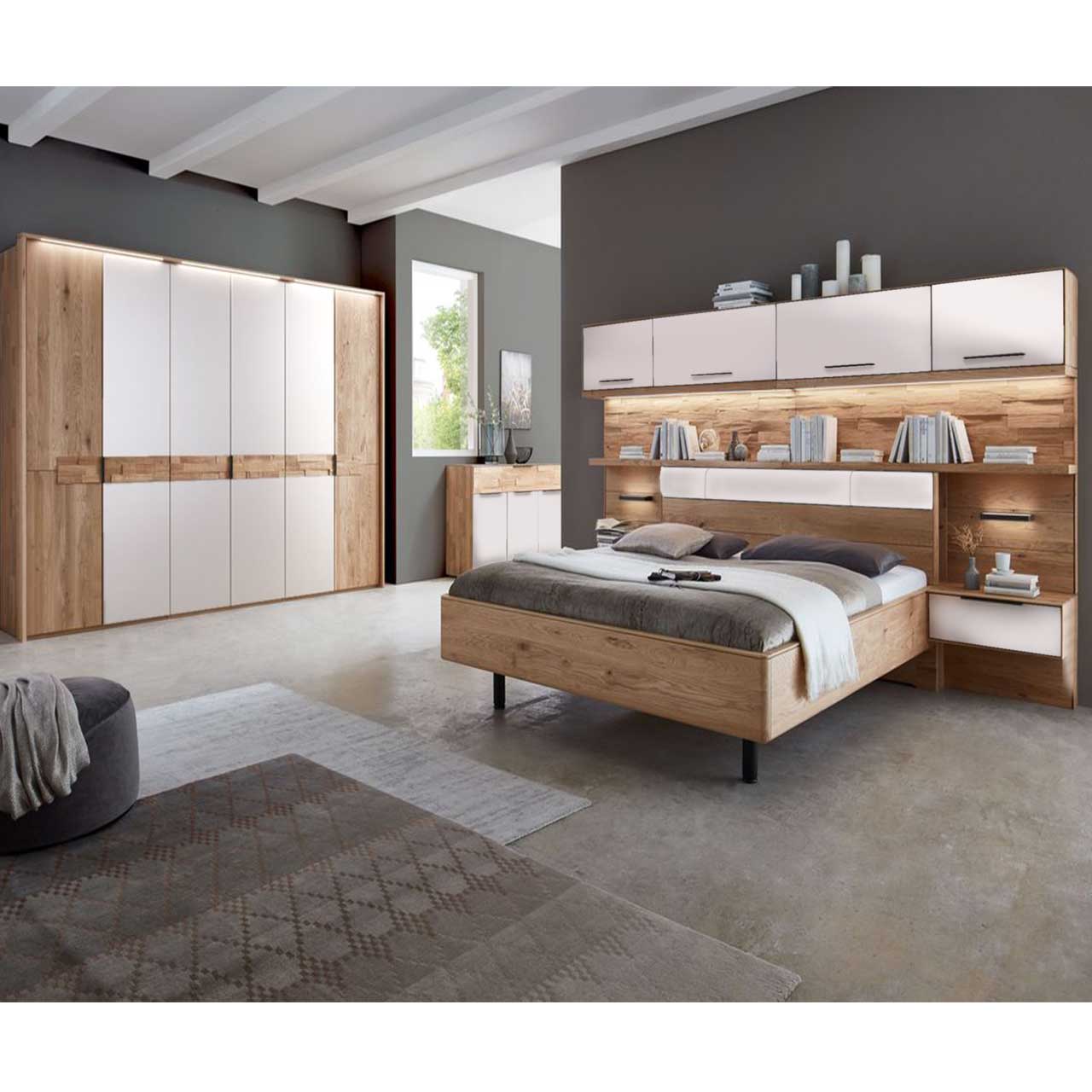 Wöstmann WSM 2800 Schlafzimmer mit Stauraumaufbau